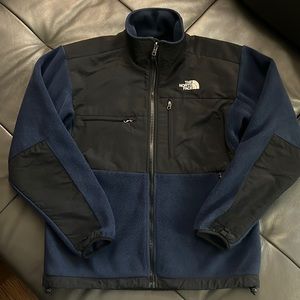 🧗🏼‍♂️The North Face Denali jacket NAVY!